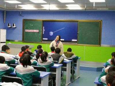 廬江縣城北小學(xué)開(kāi)展“同課異構(gòu)”交流研討活動(dòng)